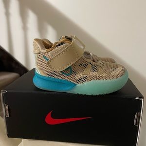 BRAND NEW INFANT KYRIE SNEAKERS